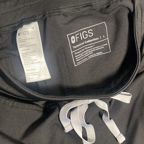 FIGS - Picture 9 of 12